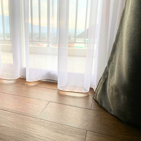 Unter Fensterbrett