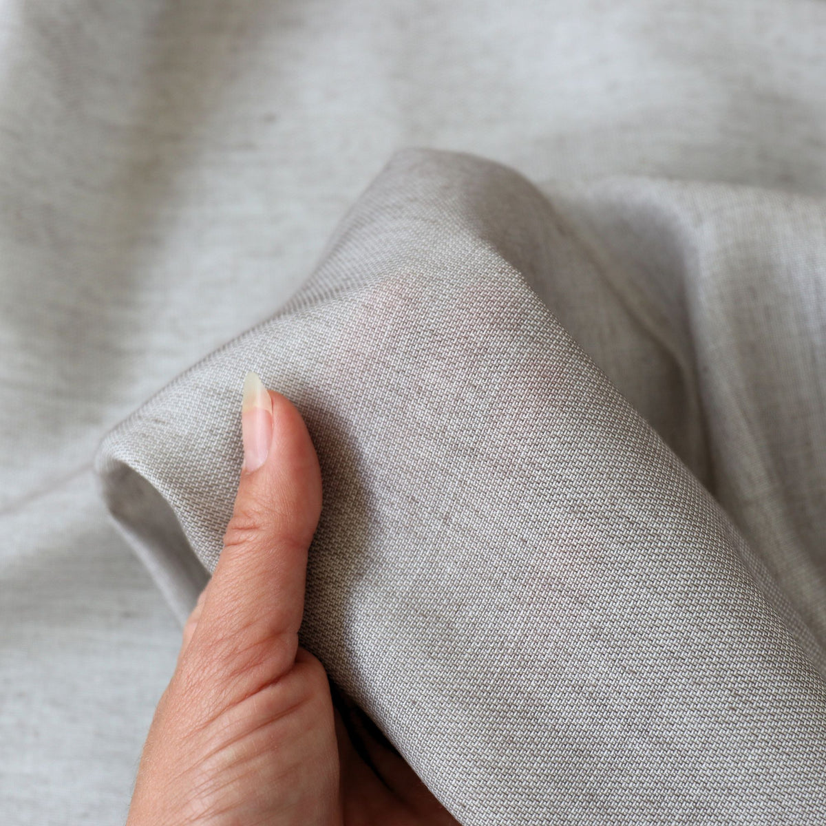 In-Between Curtain taupe zinc
