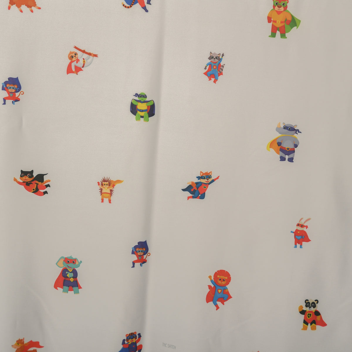 Rideau occultant multicolore Little Heros